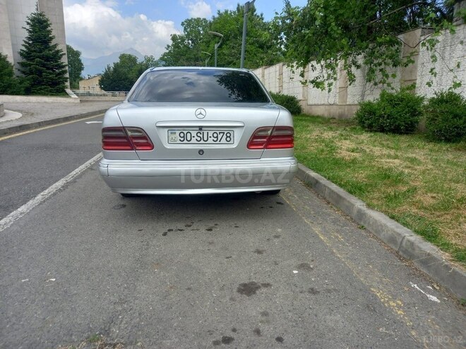 Mercedes E 220 d