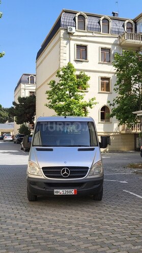 Mercedes Sprinter 215