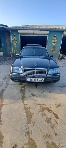 Mercedes C 180