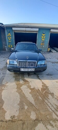 Mercedes C 180