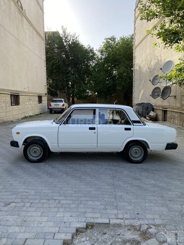 LADA (VAZ) 2107