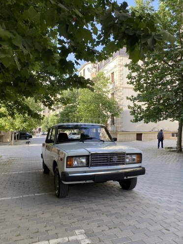 LADA (VAZ) 2107