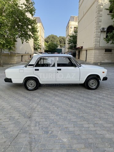 LADA (VAZ) 2107