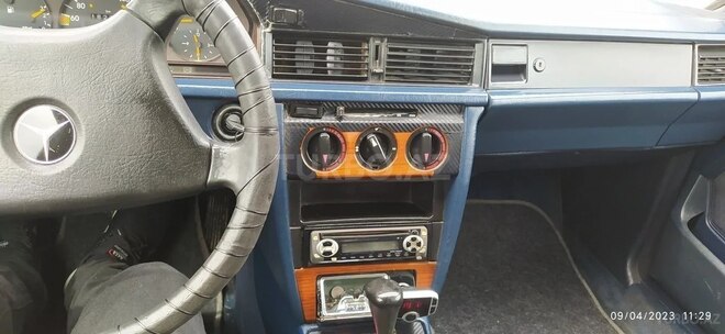 Mercedes 190 1992, 182,756 km - 2.0 l - Ağdam