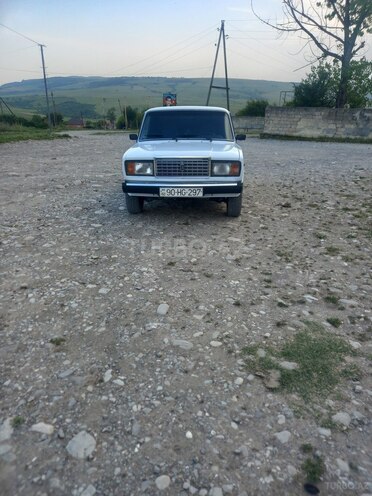 LADA (VAZ) 2107