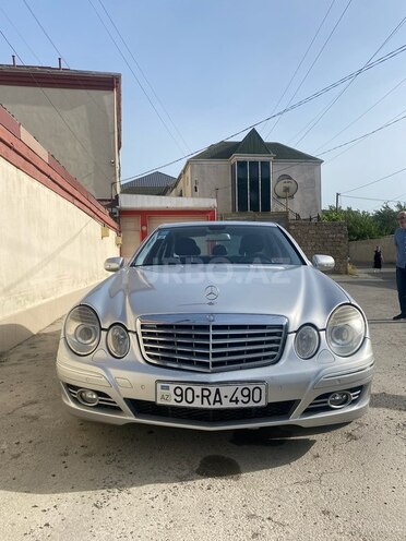 Mercedes E 280