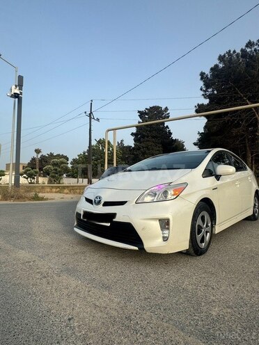 Toyota Prius 2014, 300,000 km - 1.8 л - Bakı