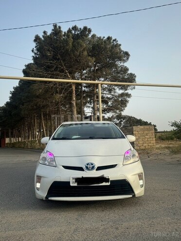 Toyota Prius 2014, 300,000 km - 1.8 л - Bakı