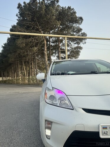 Toyota Prius 2014, 300,000 km - 1.8 л - Bakı
