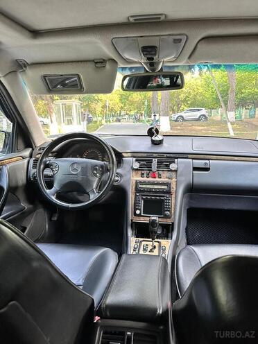 Mercedes E 320 2001, 354,815 km - 3.2 л - Bakı