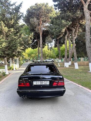 Mercedes E 320 2001, 354,815 km - 3.2 л - Bakı