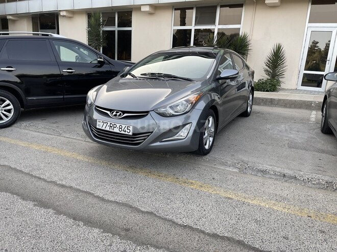 Hyundai Elantra