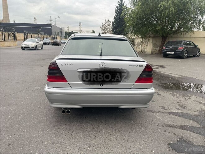 Mercedes C 240