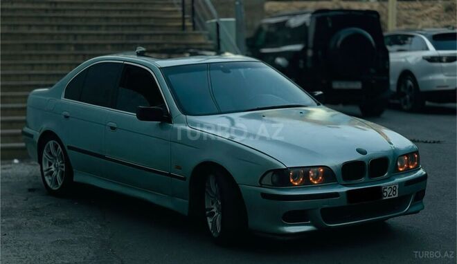 BMW 528 1999, 320,000 km - 2.8 l - Bakı