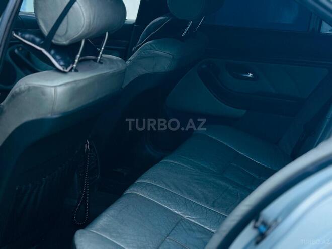 BMW 528 1999, 320,000 km - 2.8 l - Bakı
