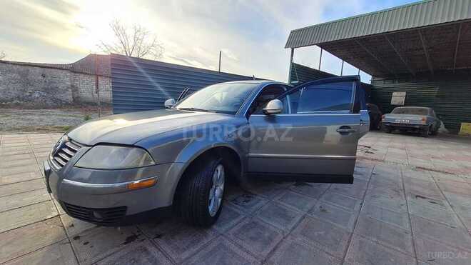 Volkswagen Passat 2004, 22,390 km - 1.8 l - Gəncə