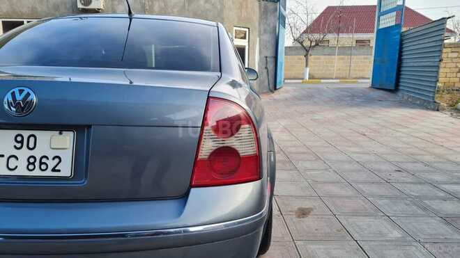 Volkswagen Passat 2004, 22,390 km - 1.8 l - Gəncə