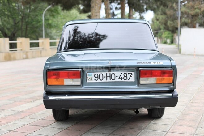 LADA (VAZ) 2107