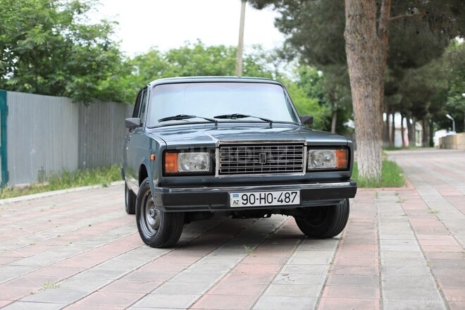 LADA (VAZ) 2107