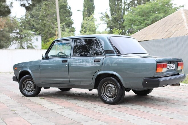 LADA (VAZ) 2107