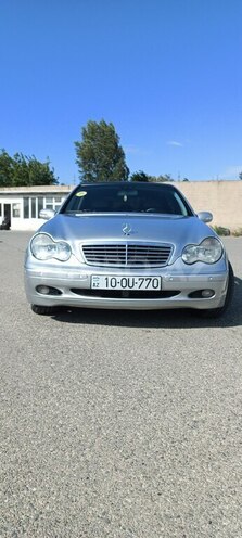 Mercedes C 200