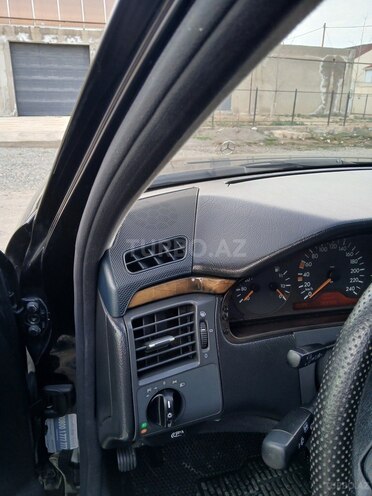 Mercedes E 240 1998, 393,016 km - 2.4 l - Bakı