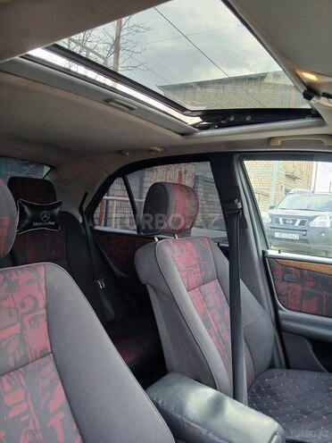 Mercedes E 240 1998, 393,016 km - 2.4 l - Bakı