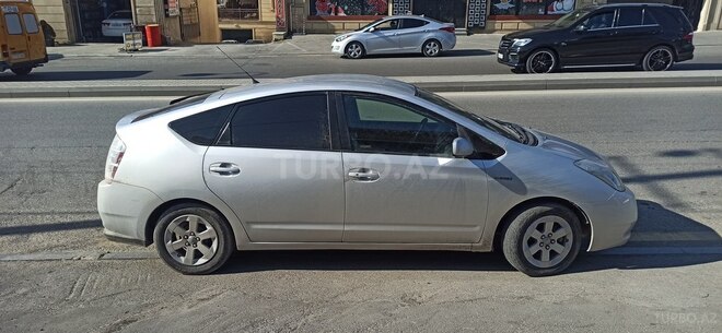 Toyota Prius 2007, 350,000 km - 1.5 l - Sabirabad
