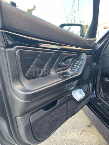 BMW 728 1999, 400,000 km - 2.8 л - Quba