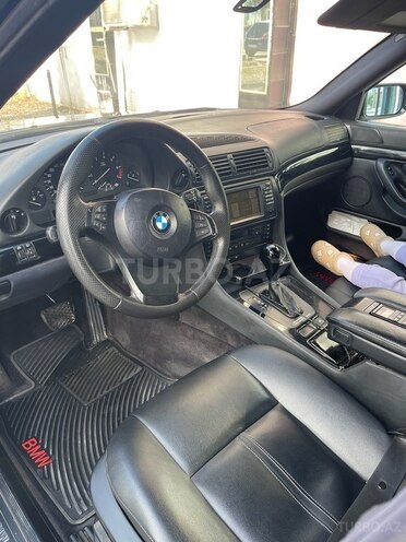 BMW 728 1999, 400,000 km - 2.8 л - Quba