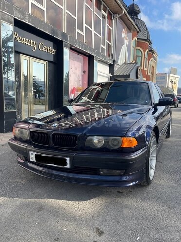 BMW 728 1999, 400,000 km - 2.8 л - Quba