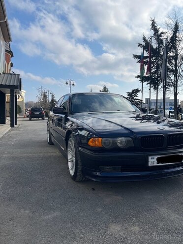 BMW 728 1999, 400,000 km - 2.8 л - Quba