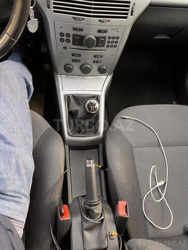 Opel Astra 2009, 275,000 km - 1.4 l - Bakı
