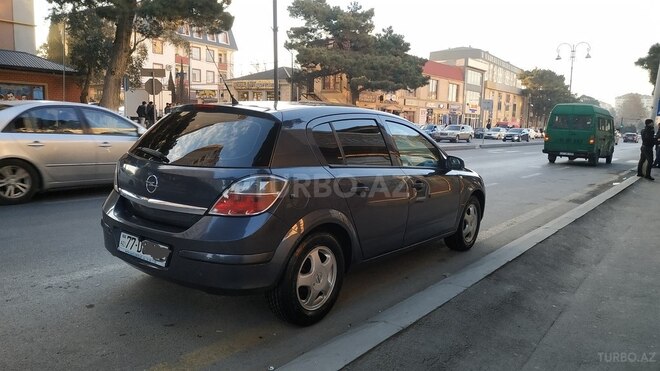 Opel Astra 2009, 275,000 km - 1.4 l - Bakı