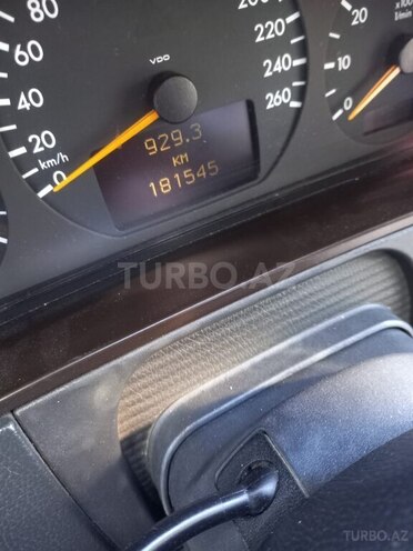 Mercedes E 280 2001, 182,000 km - 2.0 л - Kürdəmir