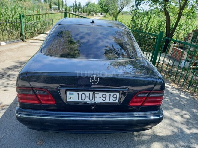 Mercedes E 280 2001, 182,000 km - 2.0 л - Kürdəmir