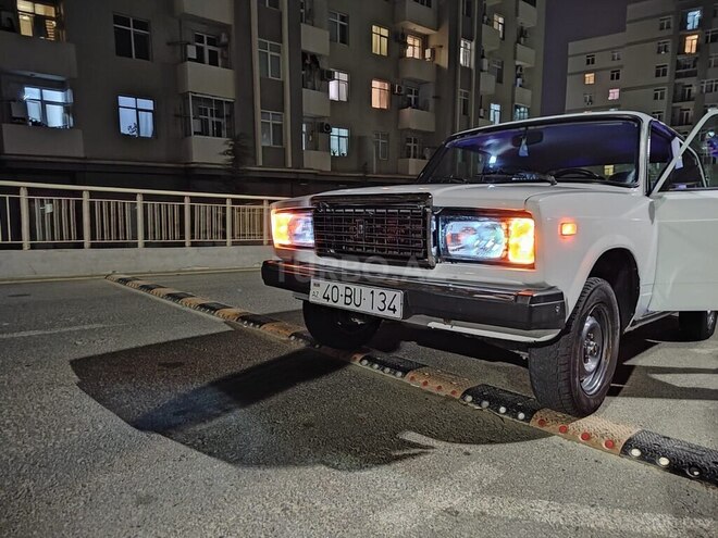 LADA (VAZ) 2107