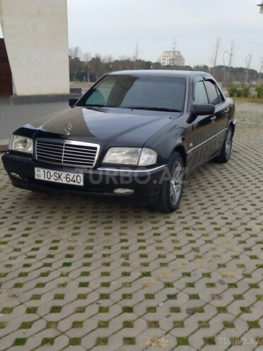 Mercedes C 240