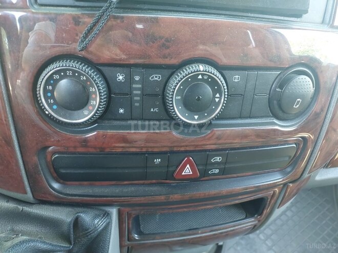 Mercedes Sprinter 515 2008, 195,000 km - 2.7 л - Tovuz