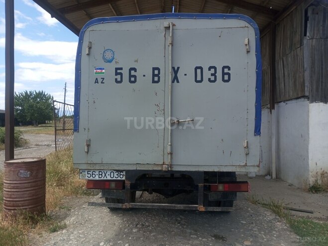 GAZ 3302-744 2001, 450,000 km - 2.4 l - Quba