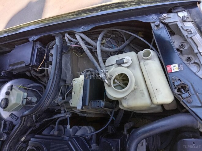 Mercedes E 230 1996, 412,000 km - 2.3 l - Sabirabad