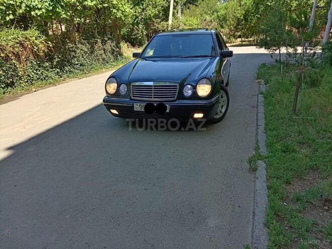 Mercedes E 230 1996, 412,000 km - 2.3 l - Sabirabad