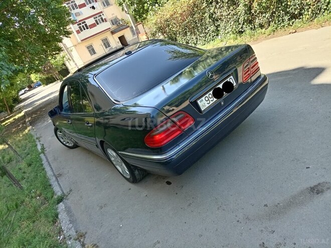 Mercedes E 230 1996, 412,000 km - 2.3 l - Sabirabad