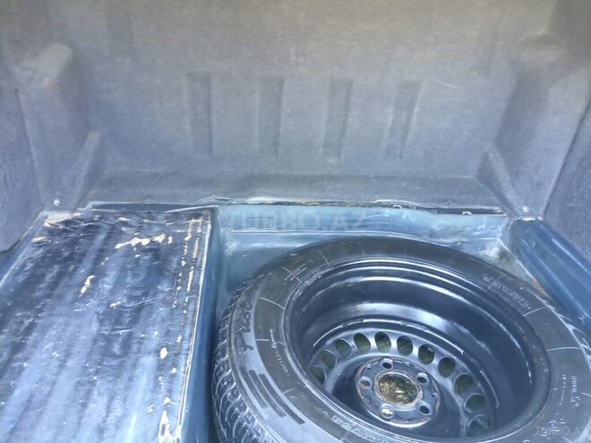 Mercedes E 230 1996, 412,000 km - 2.3 l - Sabirabad