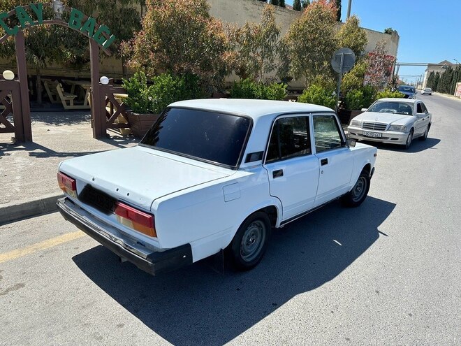 LADA (VAZ) 2107