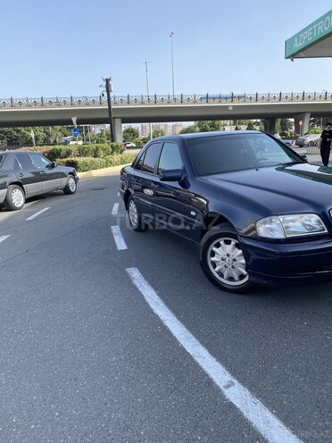 Mercedes C 180 1997, 285,000 km - 1.8 l - Bakı