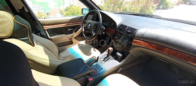 BMW 528 1996, 353,000 km - 2.8 l - Bakı