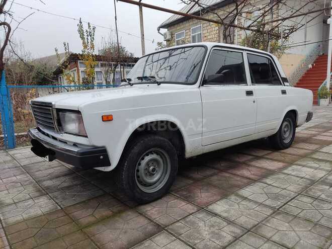 LADA (VAZ) 2107