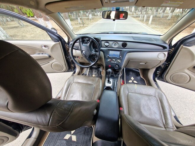Mitsubishi Outlander 2005, 321,188 km - 2.4 л - Sumqayıt