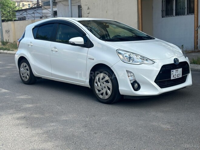 Toyota Prius C